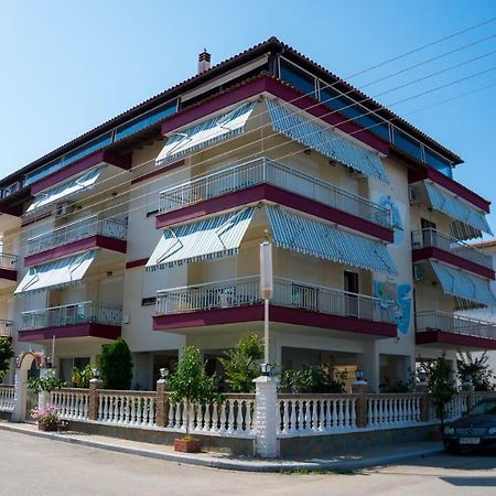 Niki Apartments Paralia Dionysiou Bagian luar foto