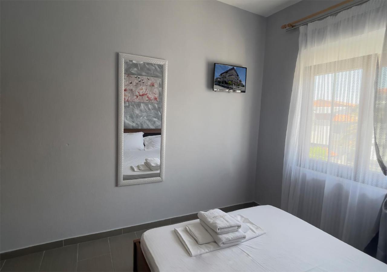 Niki Apartments Paralia Dionysiou Bagian luar foto