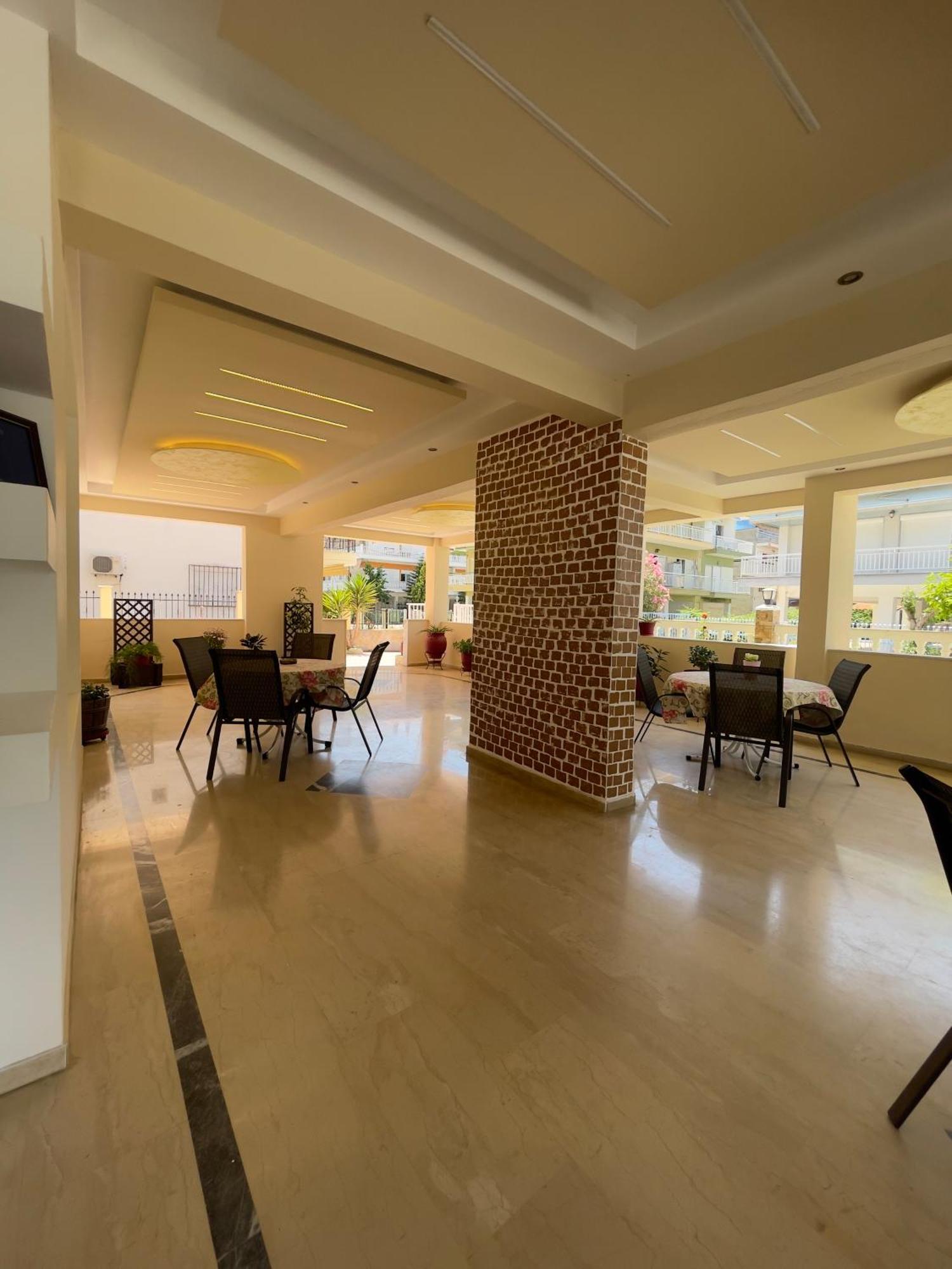 Niki Apartments Paralia Dionysiou Bagian luar foto