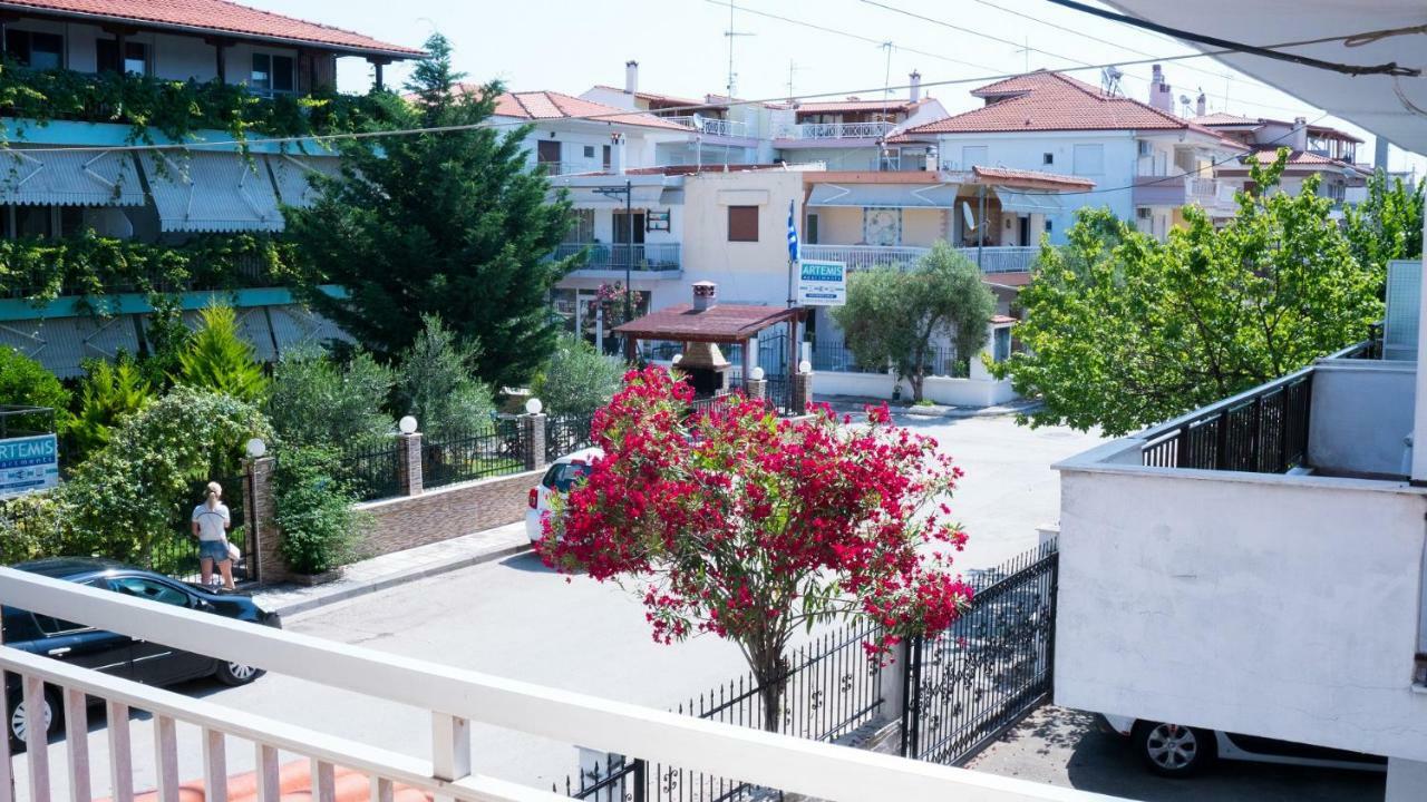 Niki Apartments Paralia Dionysiou Bagian luar foto